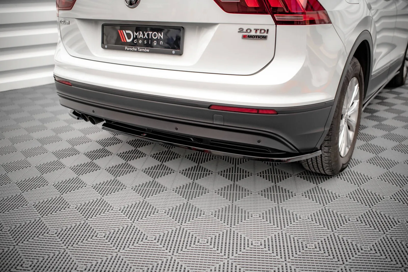 Rear Side Splitters V.1 compatible with Volkswagen Tiguan Mk2