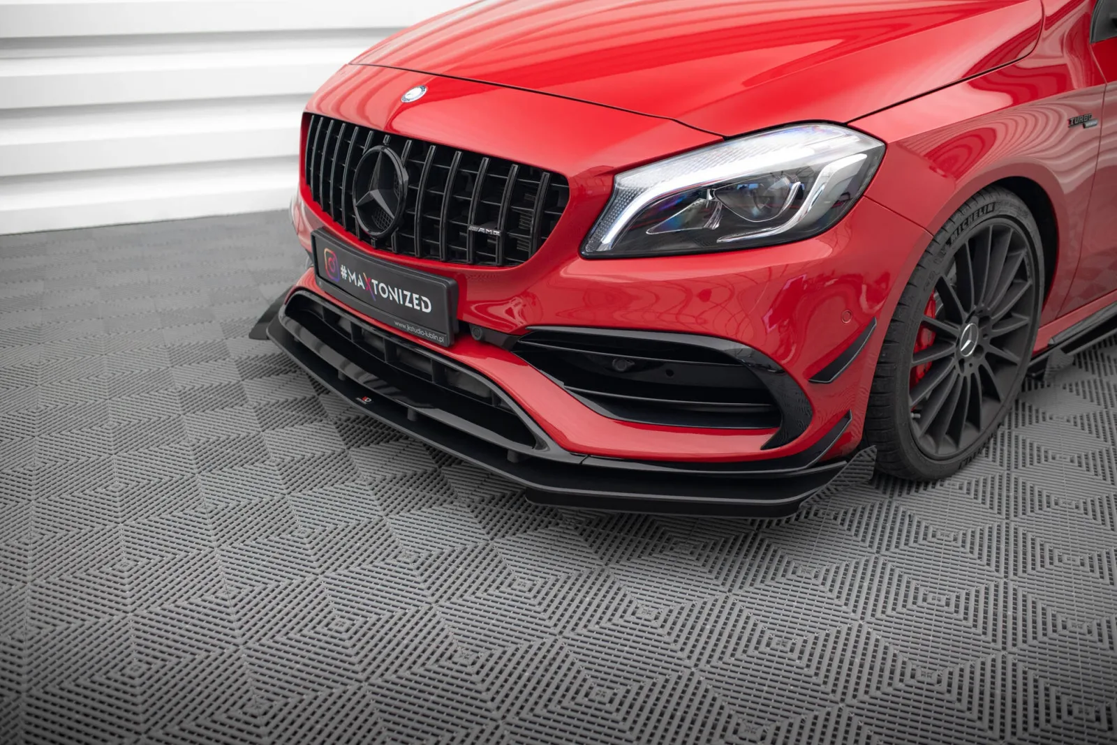 Front Flaps compatible with Mercedes-Benz A 45 AMG W176 Facelift