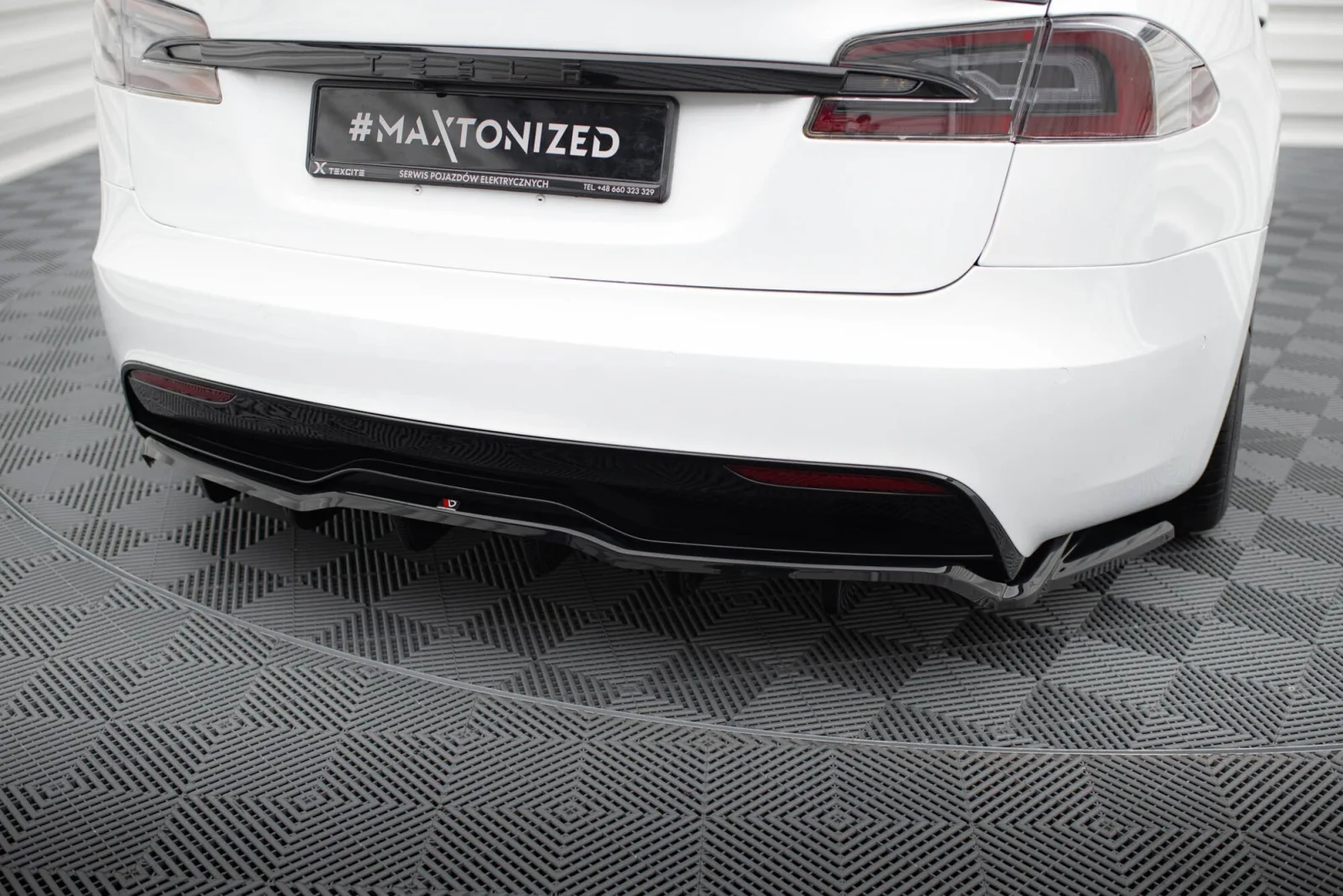 Rear Splitter (With Diffuser) V.2 compatible with Tesla Model S Plaid Mk1 Facelift