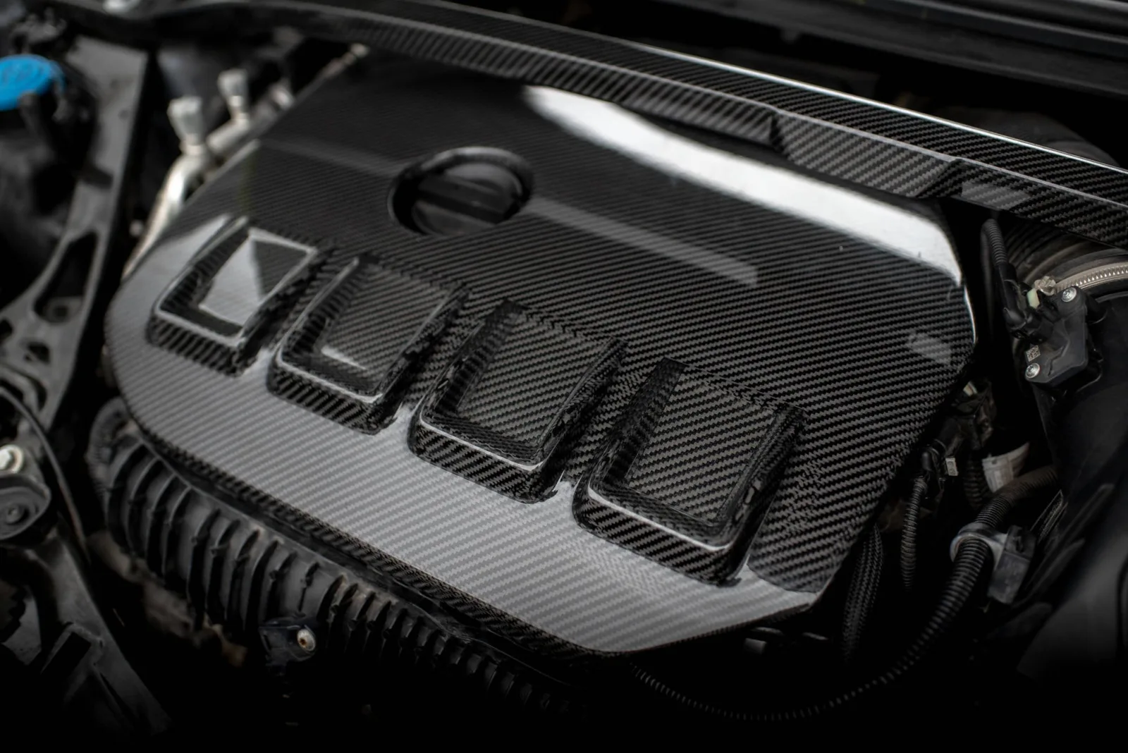 Carbon Pokrywa Silnika compatible with BMW 1 F40 M135i