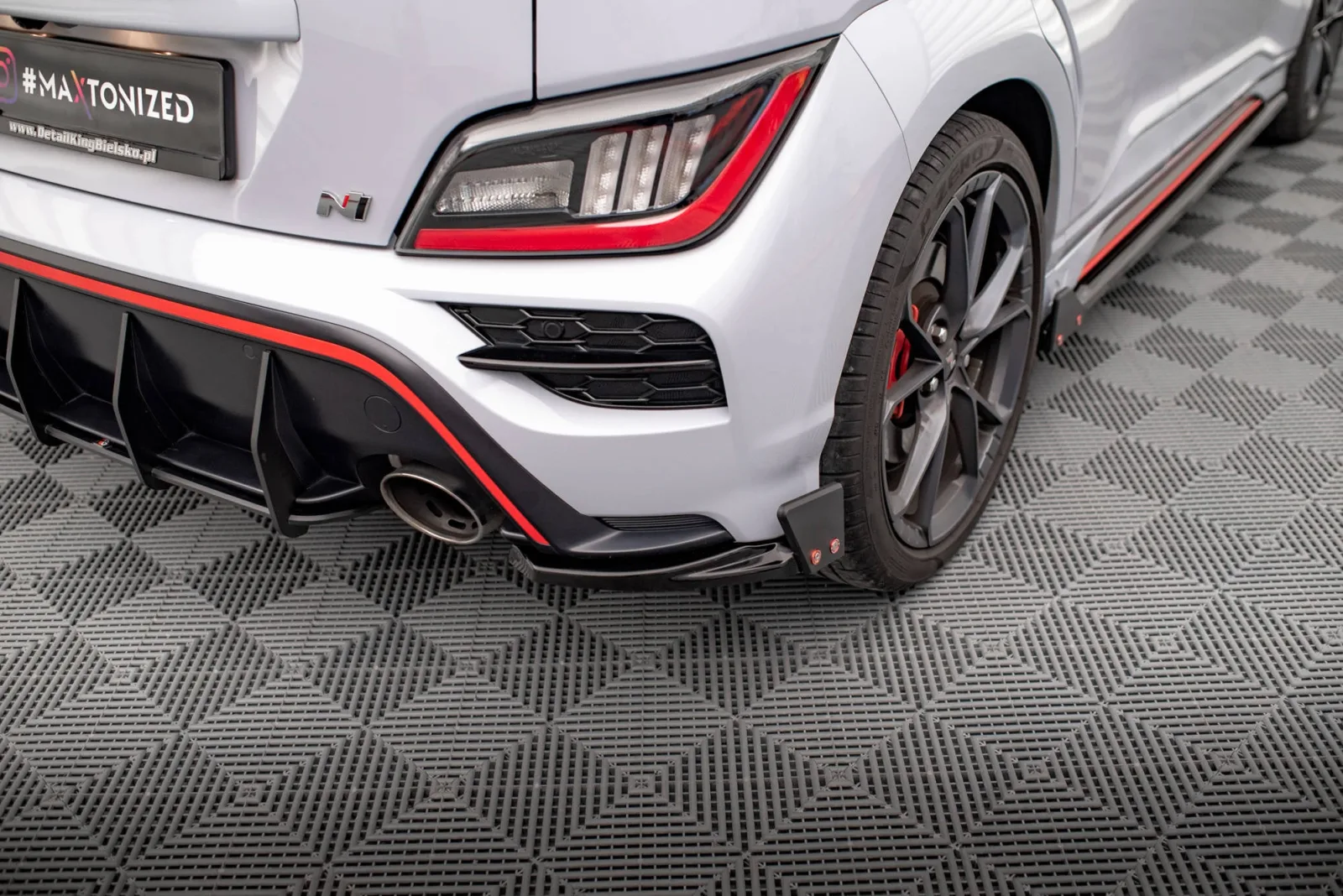Rear Side Splitters V.1 + Flaps compatible with Hyundai Kona N Mk1