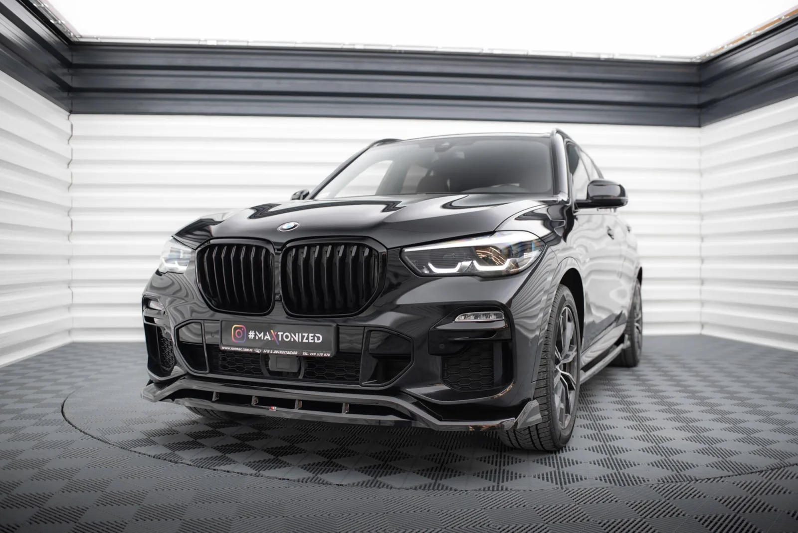 Front Splitter V.2 compatible with BMW X5 M-Pack G05