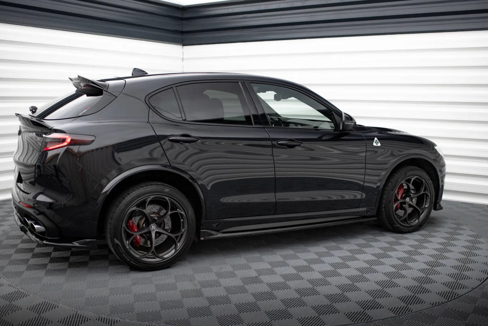 Set of Splitters compatible with Alfa Romeo Stelvio Quadrifoglio Mk1