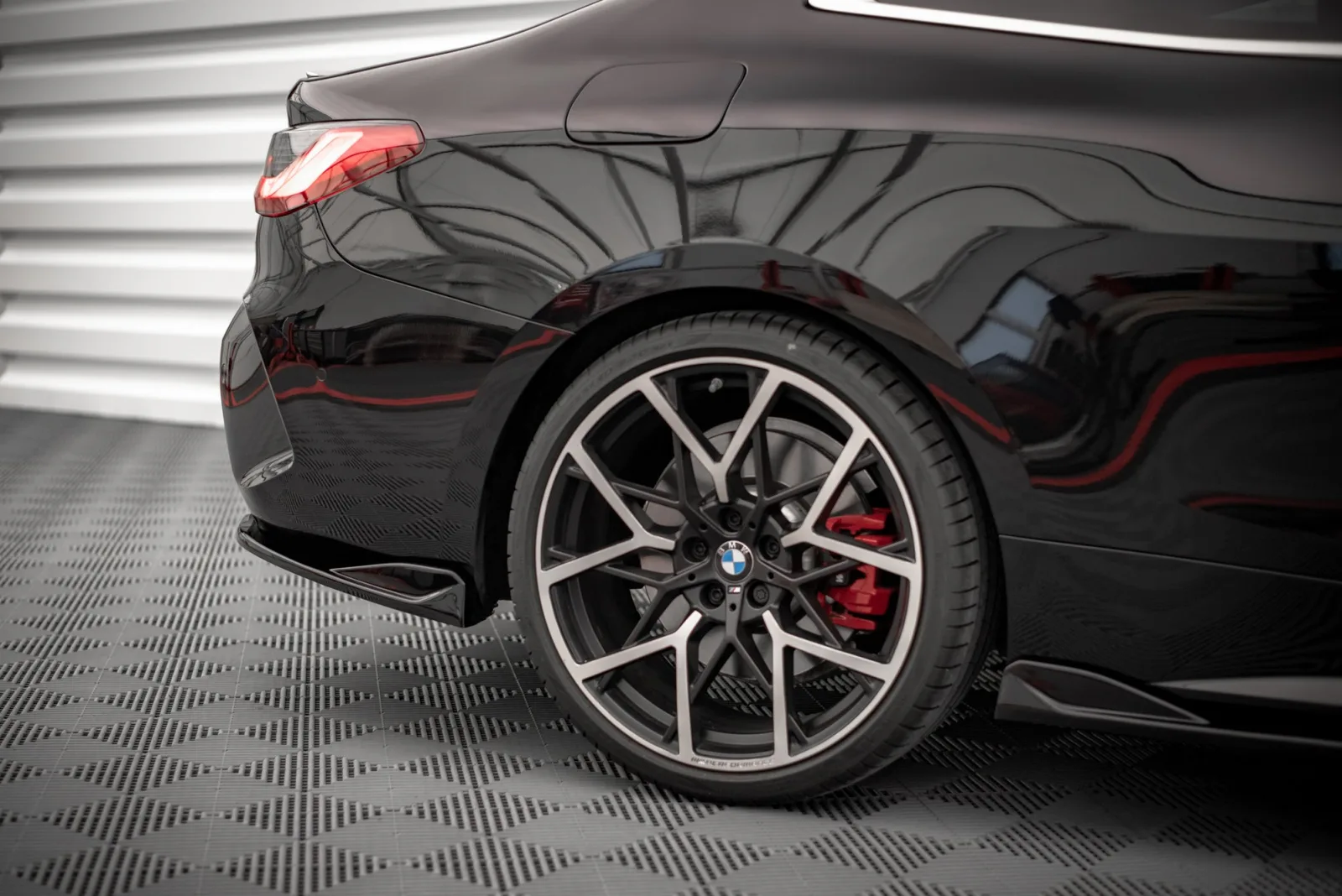 Rear Side Splitters V.2 compatible with BMW 4 M-Pack G22 / G23 / G22 Facelift / G23 Facelift