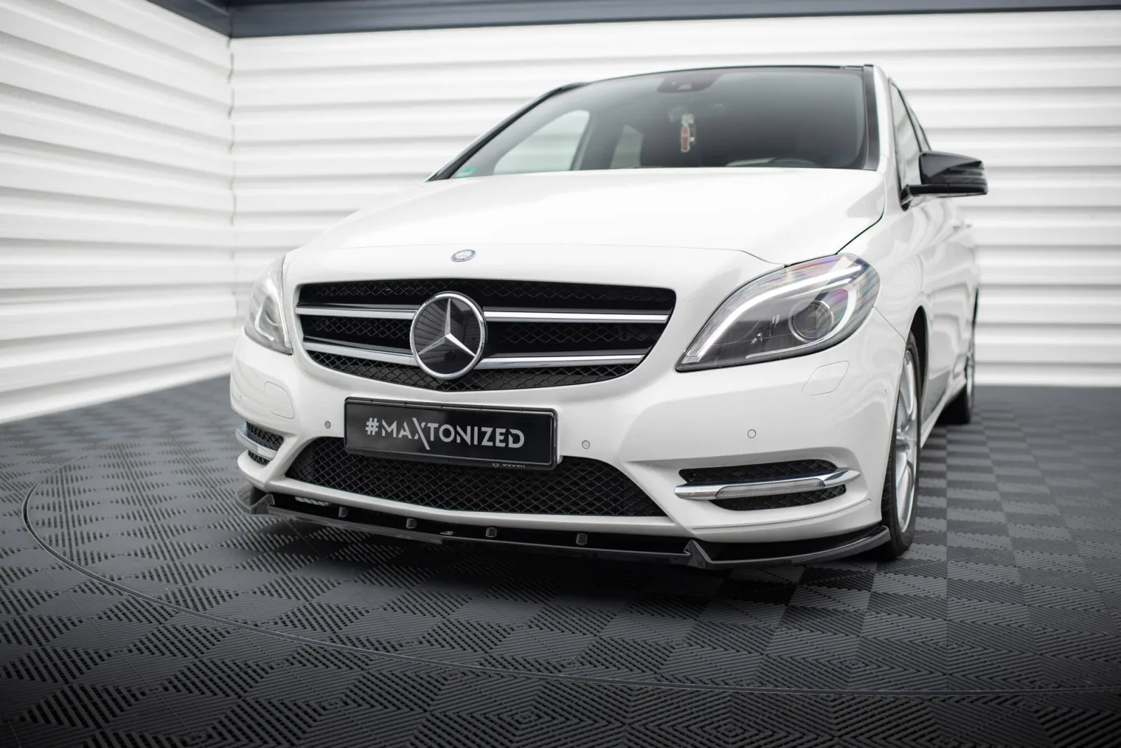 Front Splitter compatible with Mercedes-Benz B W246