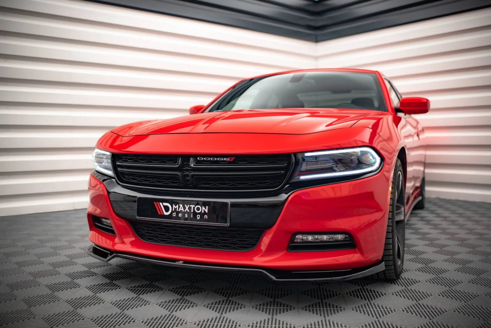Front Splitter V.2 compatible with Dodge Charger RT Mk7 Facelift