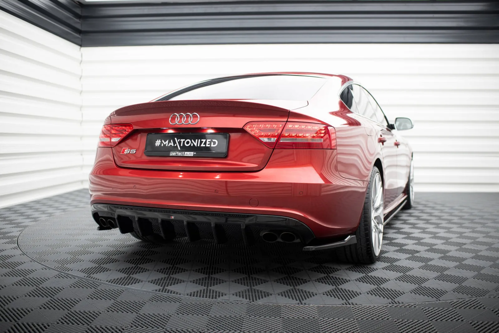 Rear Valance compatible with Audi S5 Sportback 8T