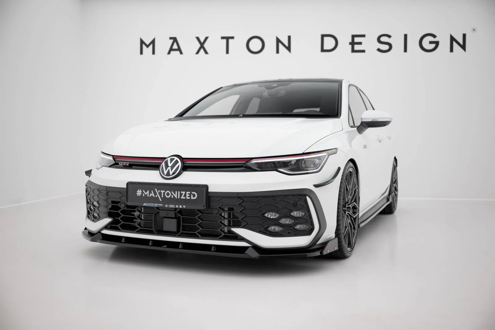 Front Splitter V.2 + Flaps compatible with Volkswagen Golf GTI / GTE / R-Line Mk8 Facelift