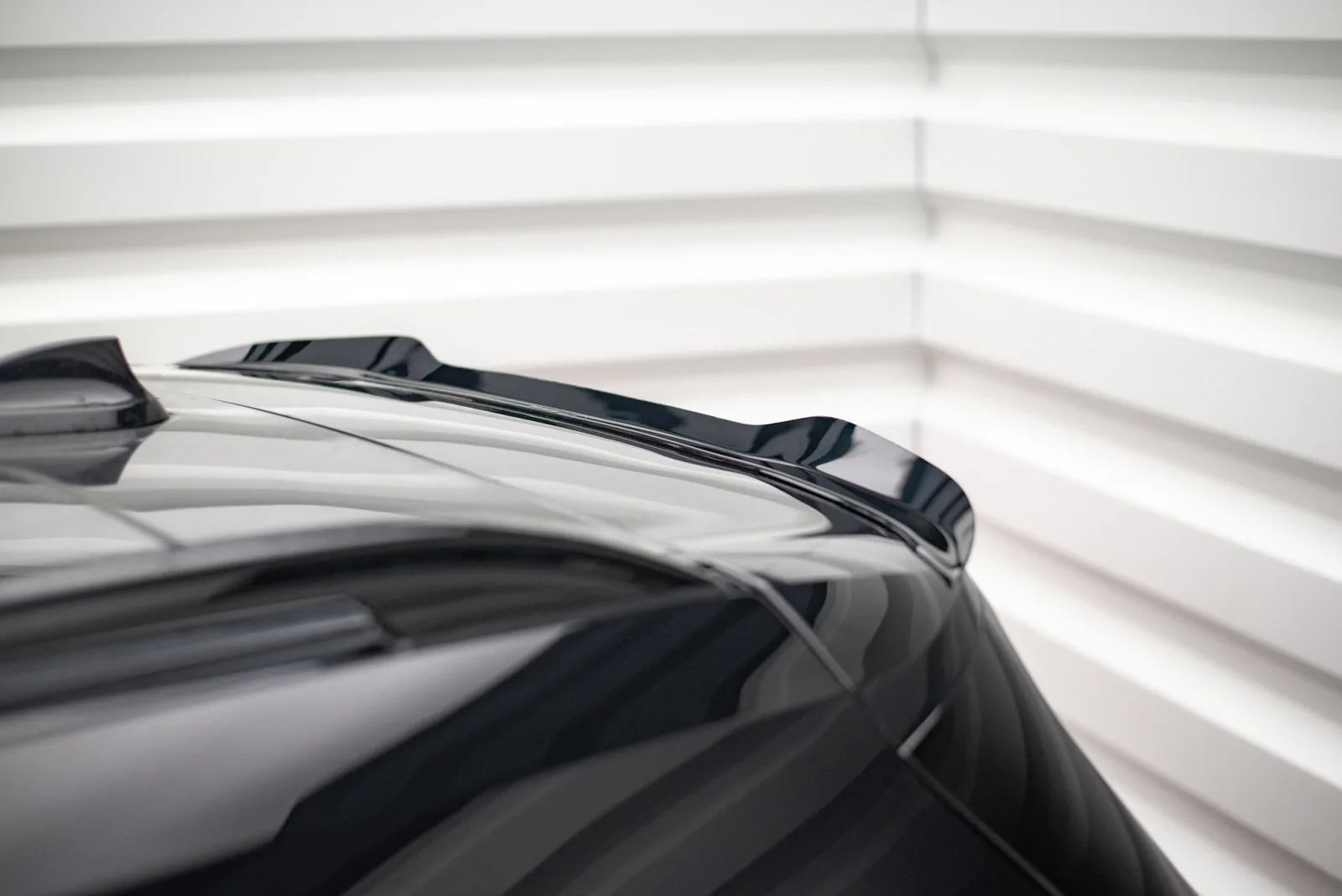 Spoiler Cap compatible with BMW X7 M-Pack G07