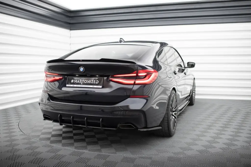 Rear Diffuser Street Pro compatible with BMW 6 GT M-Pack G32