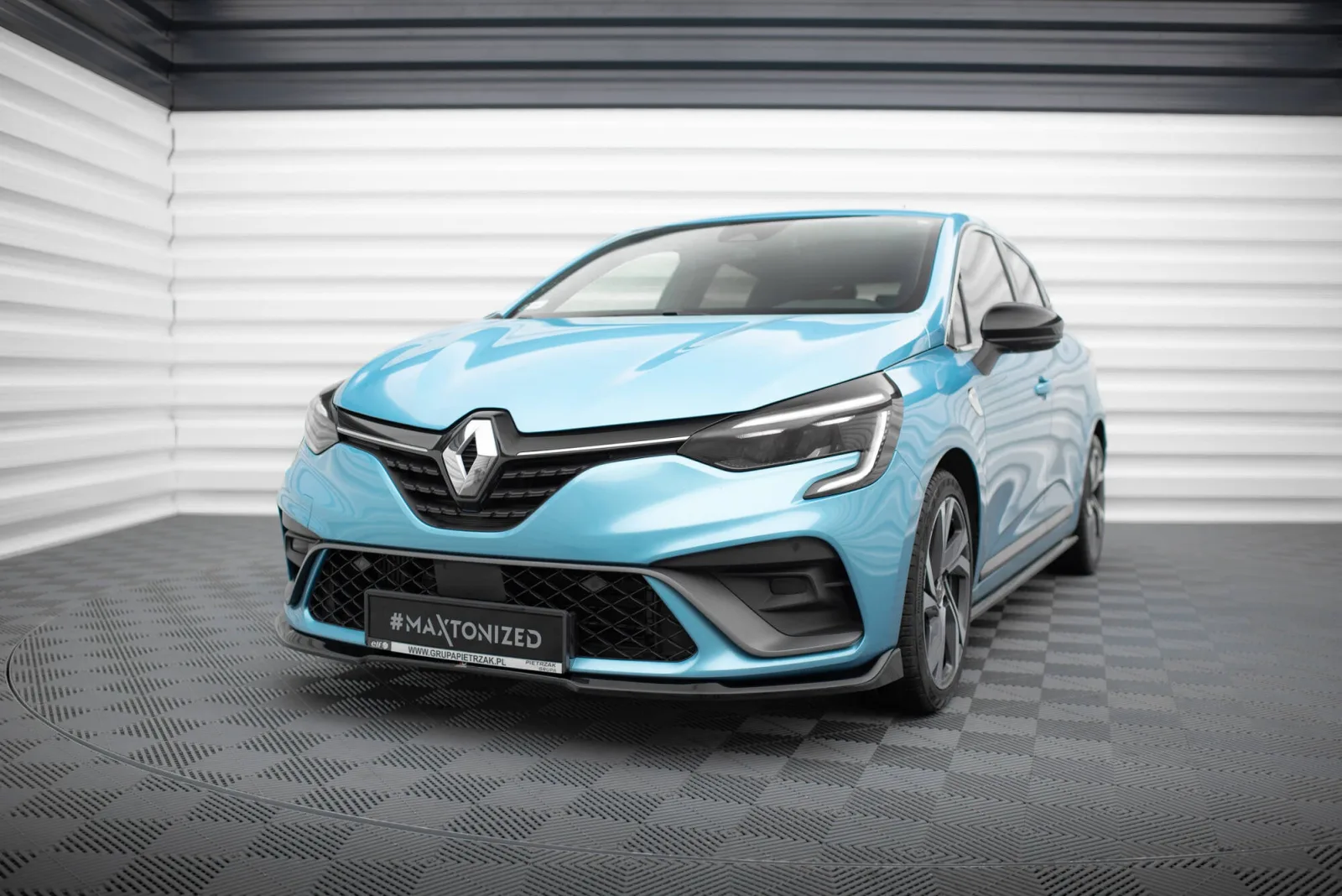 Front Splitter V.1 compatible with Renault Clio R.S. Line Mk5