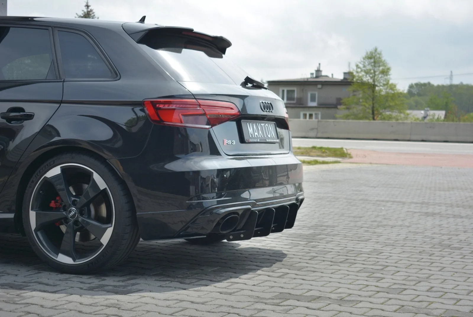 Rear Diffuser V.1 compatible with Audi RS3 8V FL Sportback