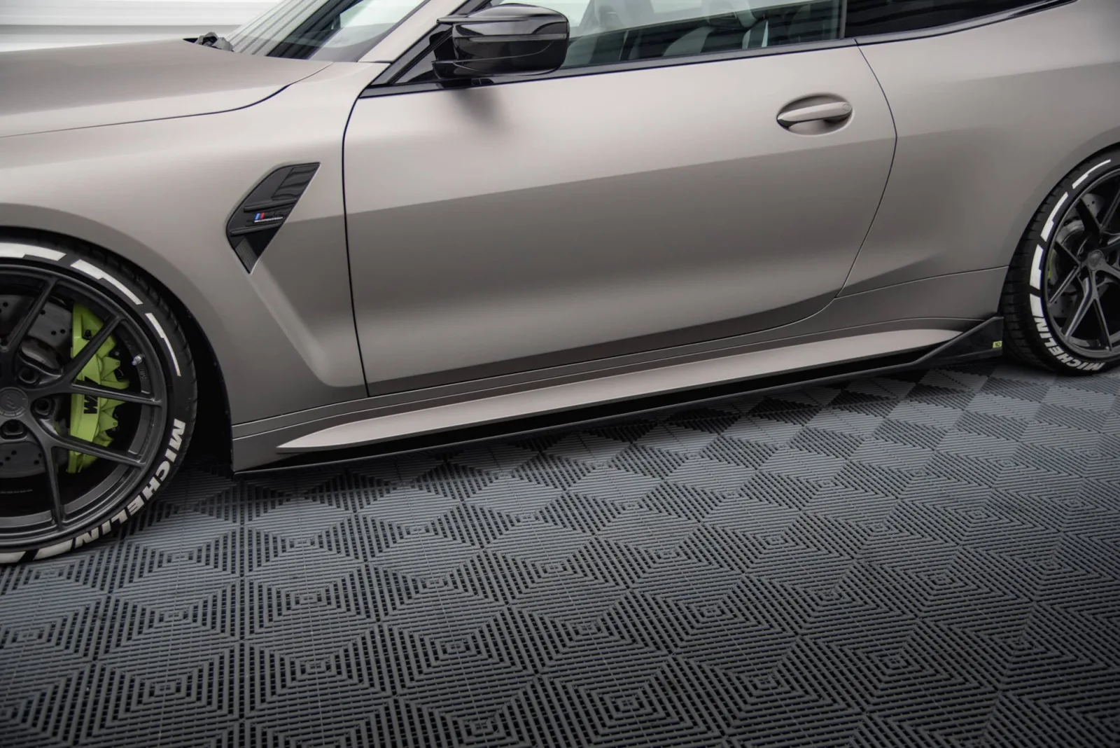 Side Skirts Diffusers V.3 CSL Look compatible with BMW M4 G82 / G82 Facelift