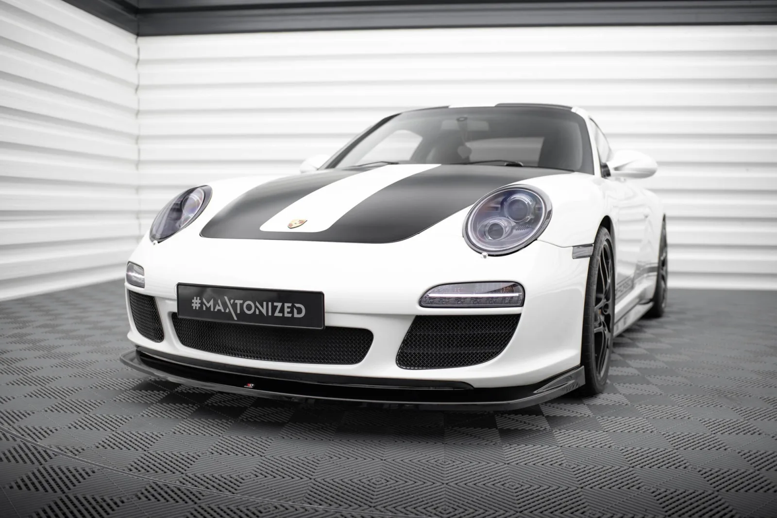 Front Splitter V.2 compatible with Porsche 911 Carrera 997 Facelift