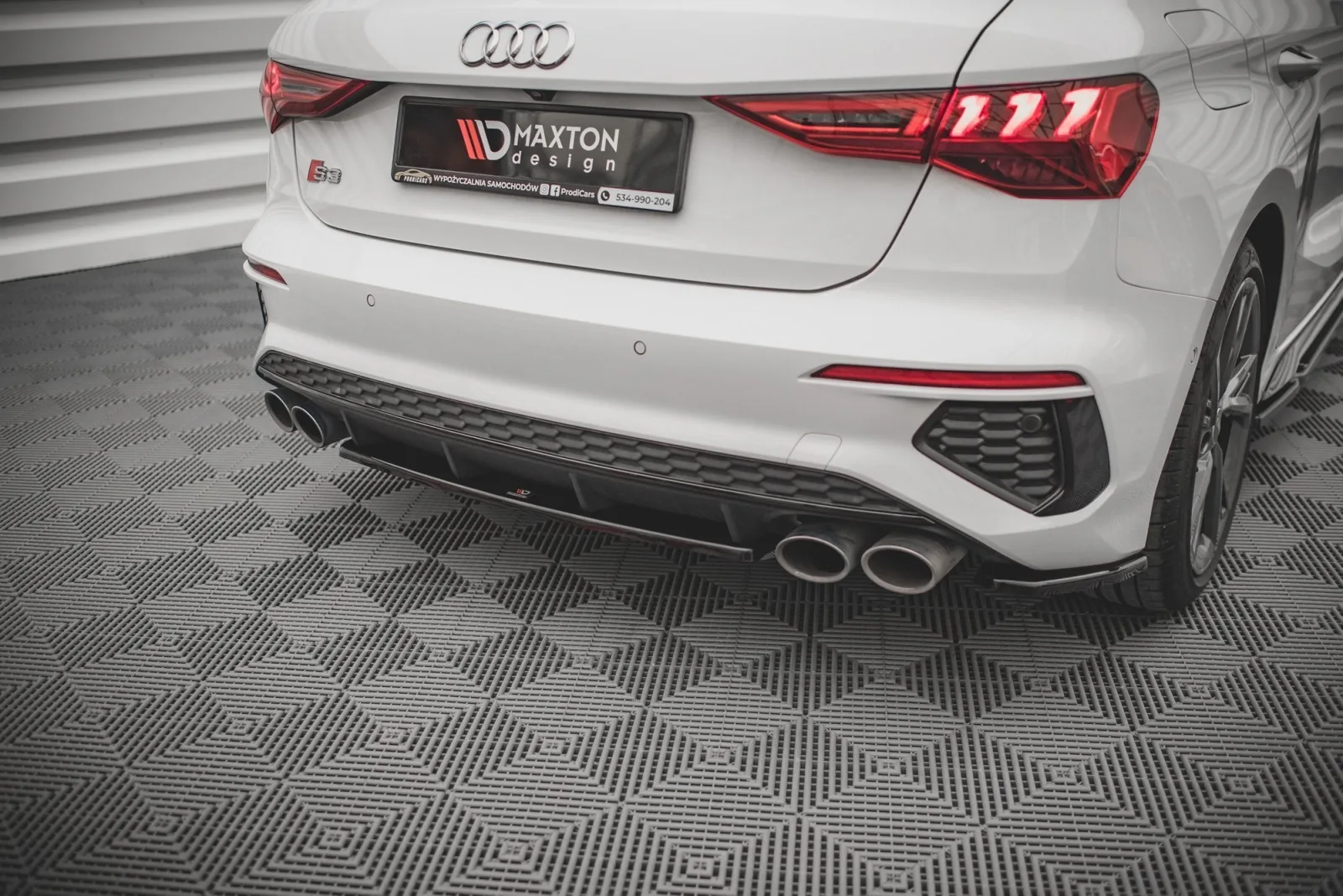 Rear Splitter compatible with Audi S3 Sportback 8Y