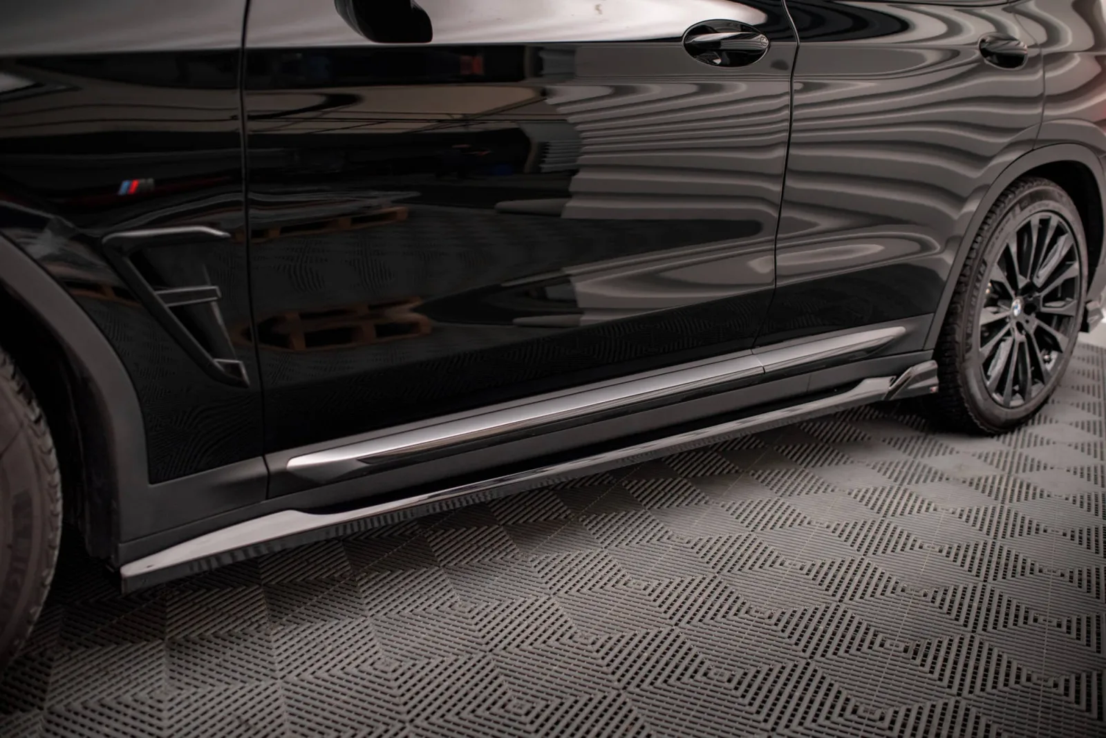Side Skirts Diffusers compatible with BMW X3 G01