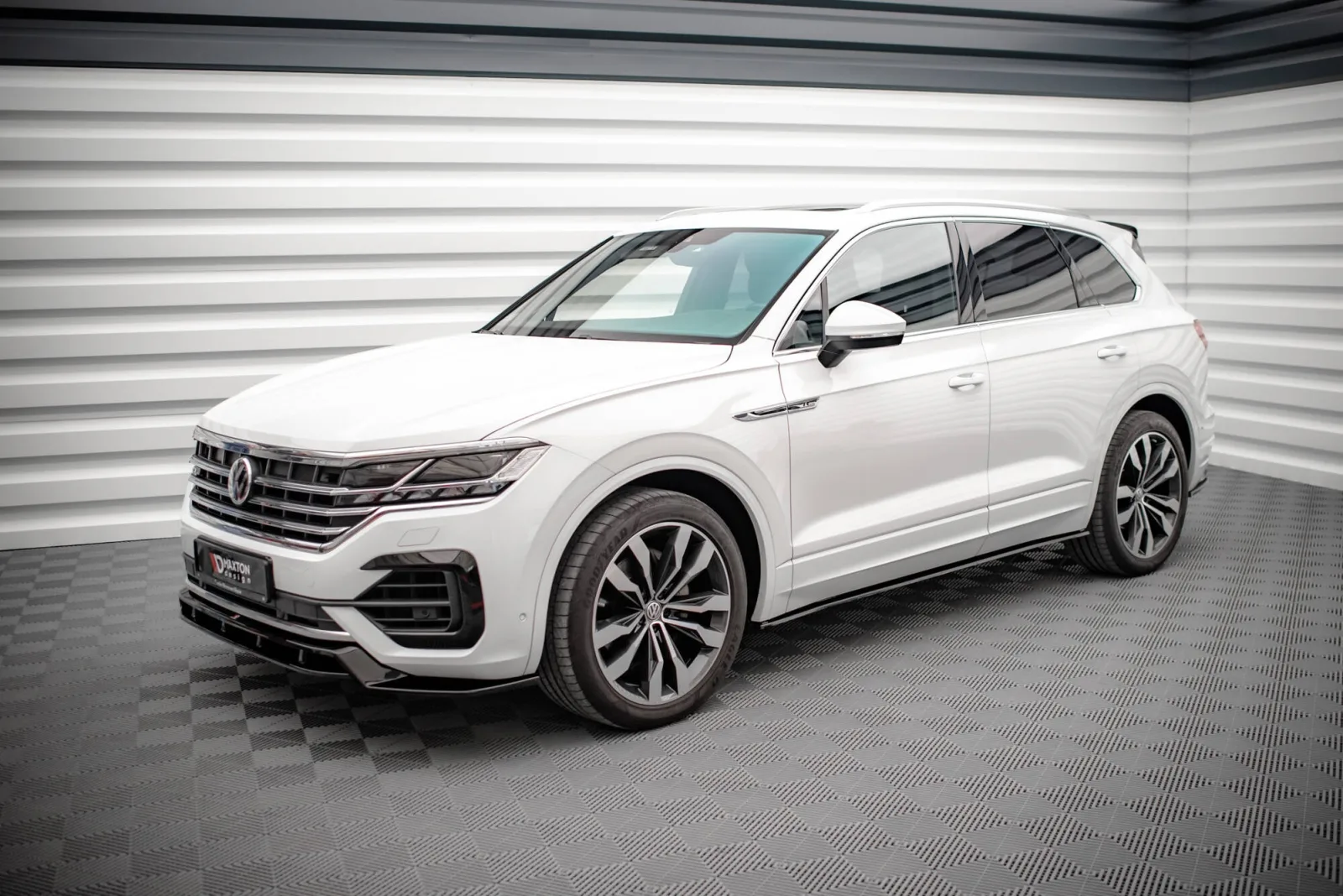 Set of Splitters compatible with Volkswagen Touareg R-Line Mk3