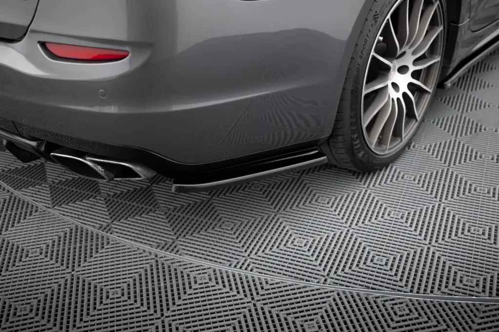 Rear Side Splitters compatible with Maserati Quattroporte Mk6