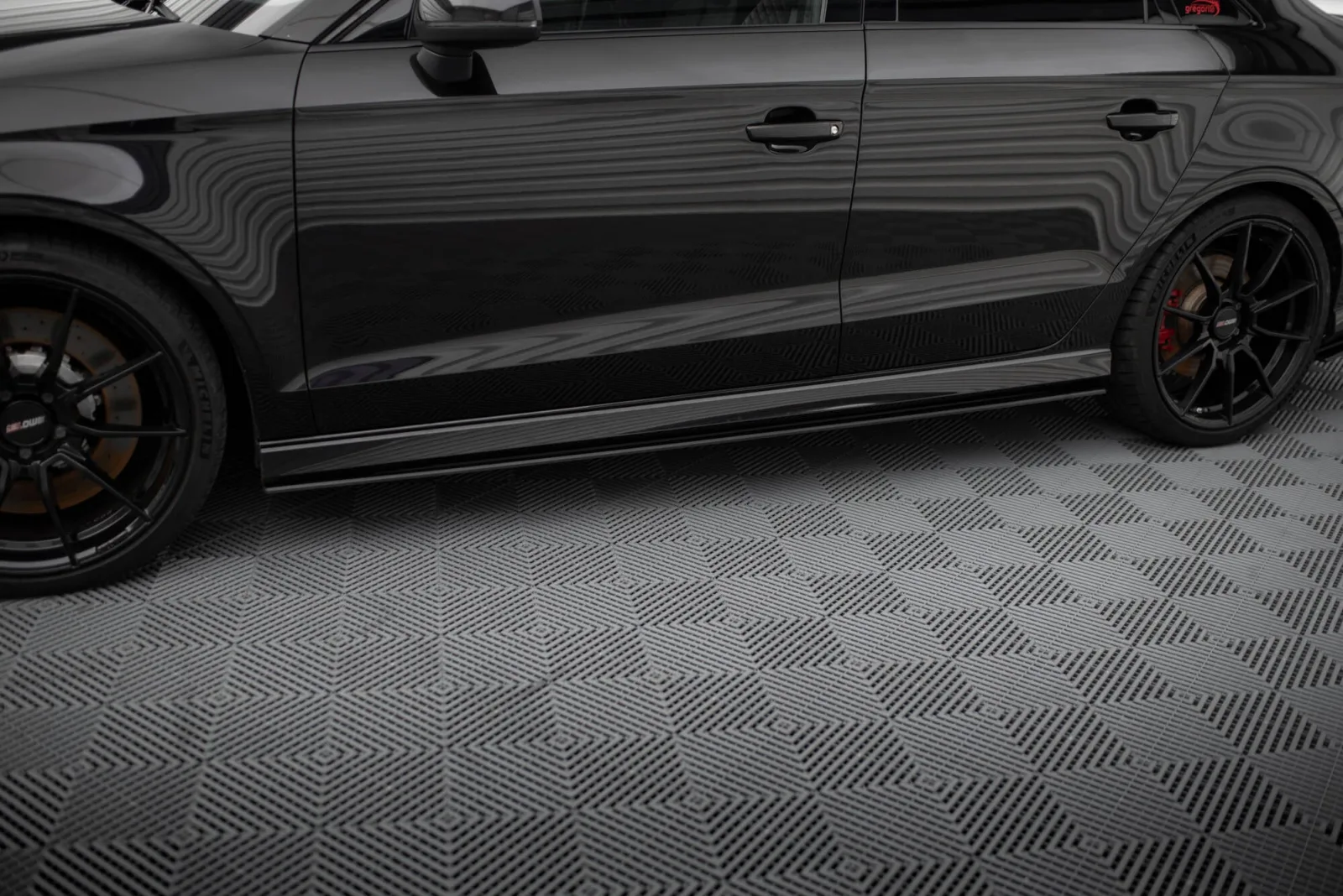 Side Skirts Diffusers Street Pro compatible with Audi RS3 Sedan 8V Facelift