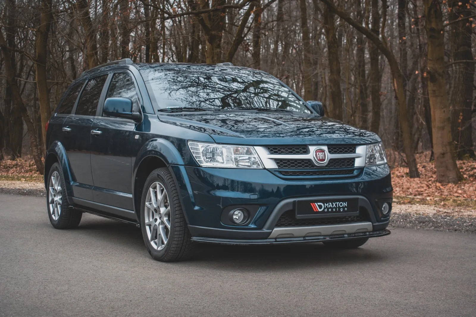 Front Splitter compatible with Fiat Freemont