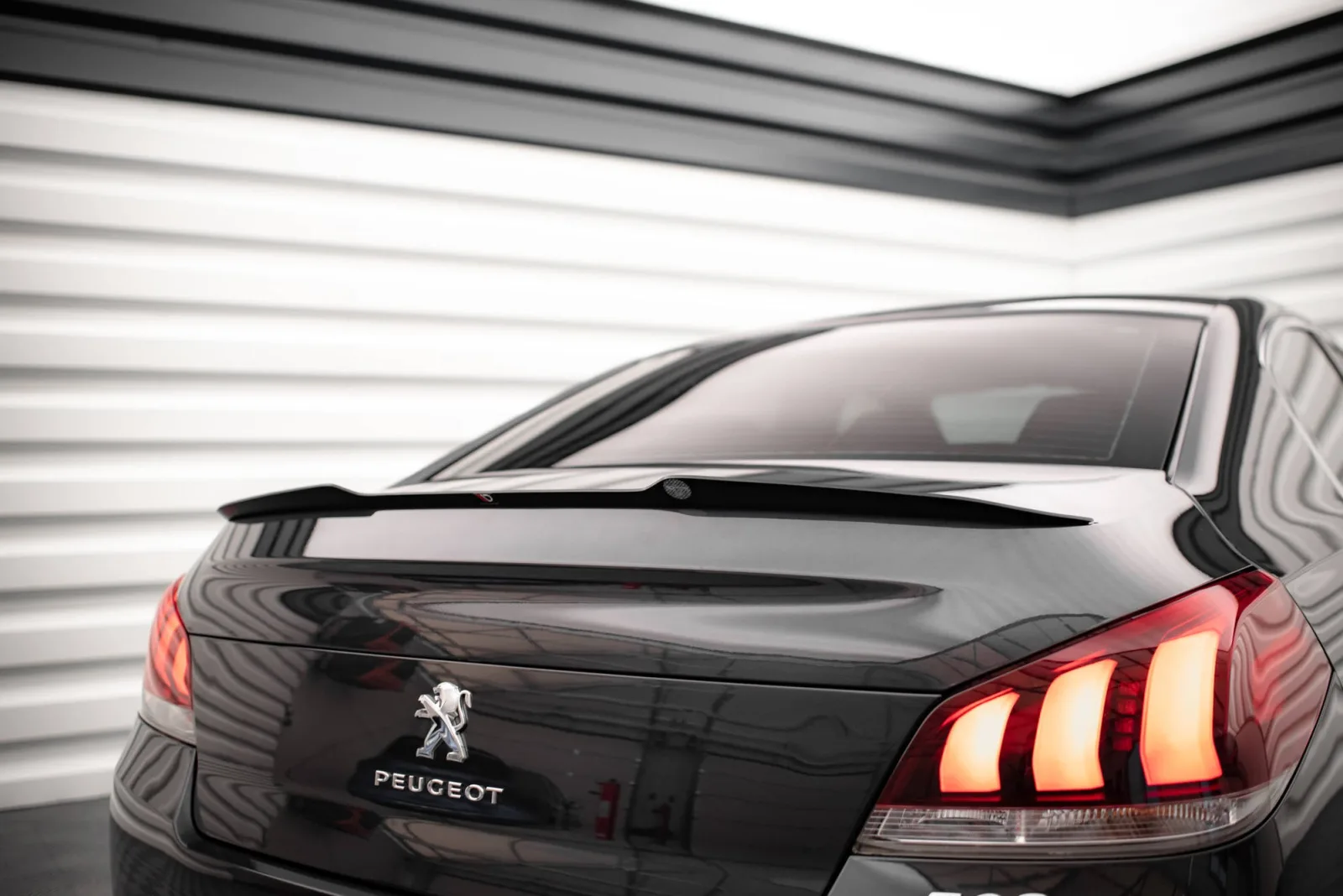 Spoiler Cap compatible with Peugeot 508 GT Mk1 Facelift