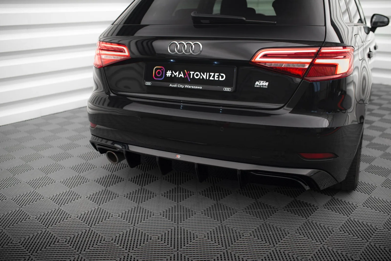Rear Valance compatible with Audi A3 Sportback 8V Facelift (Version with single exhaust on one side)