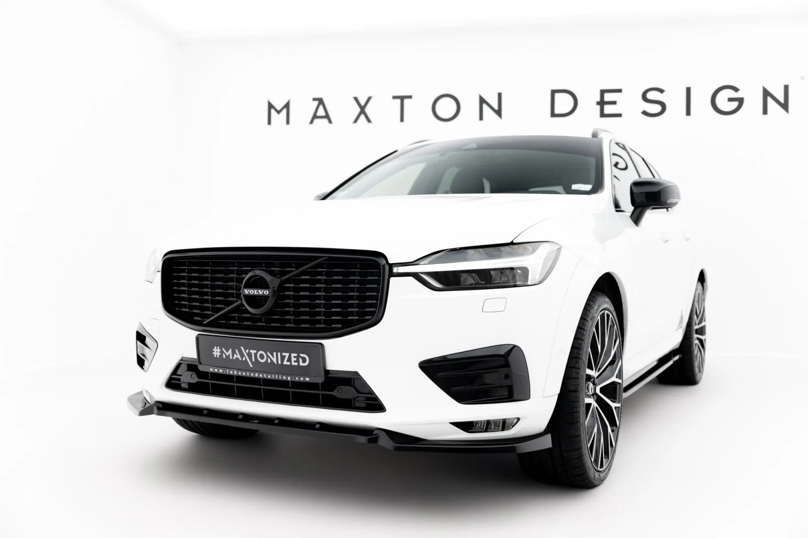 Front Splitter V.2 compatible with Volvo XC60 Mk2 R-Design