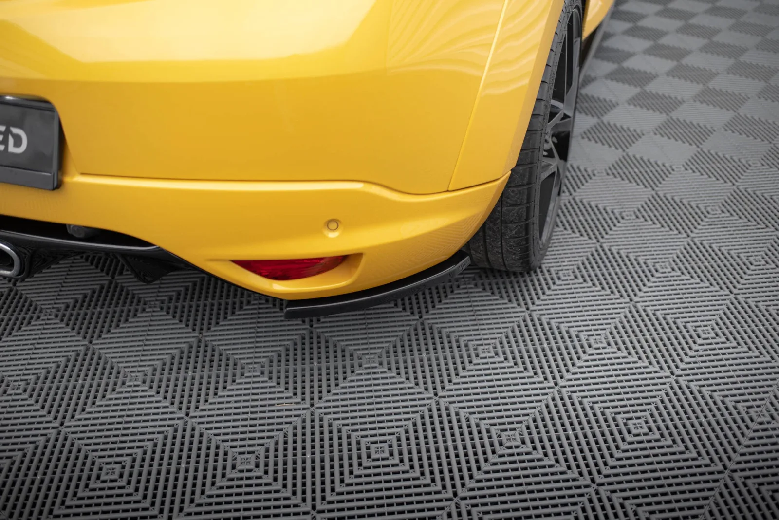 Rear Side Splitters compatible with Renault Megane III RS
