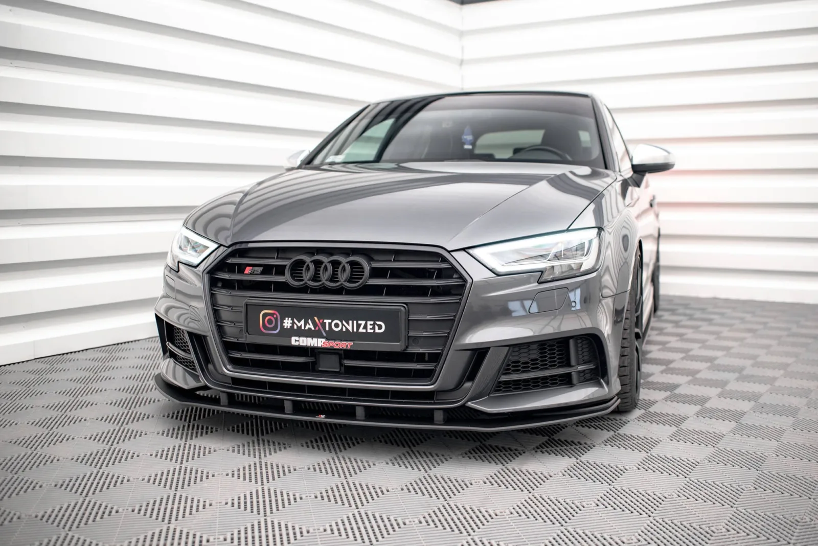 Front Splitter Street Pro compatible with Audi S3 / A3 S-Line Sportback 8V Facelift