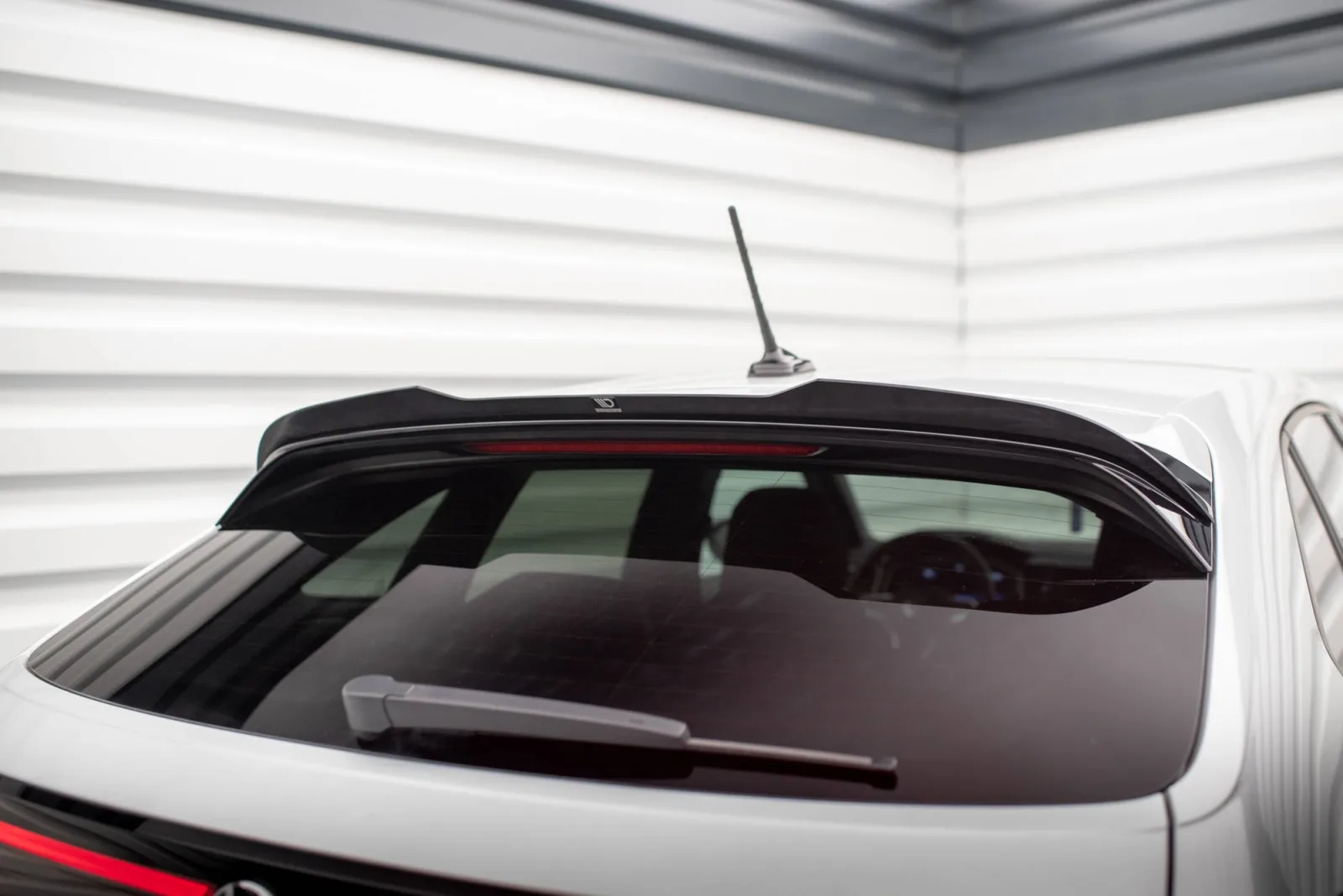 Spoiler Cap compatible with Volkswagen Taigo R-Line Mk1