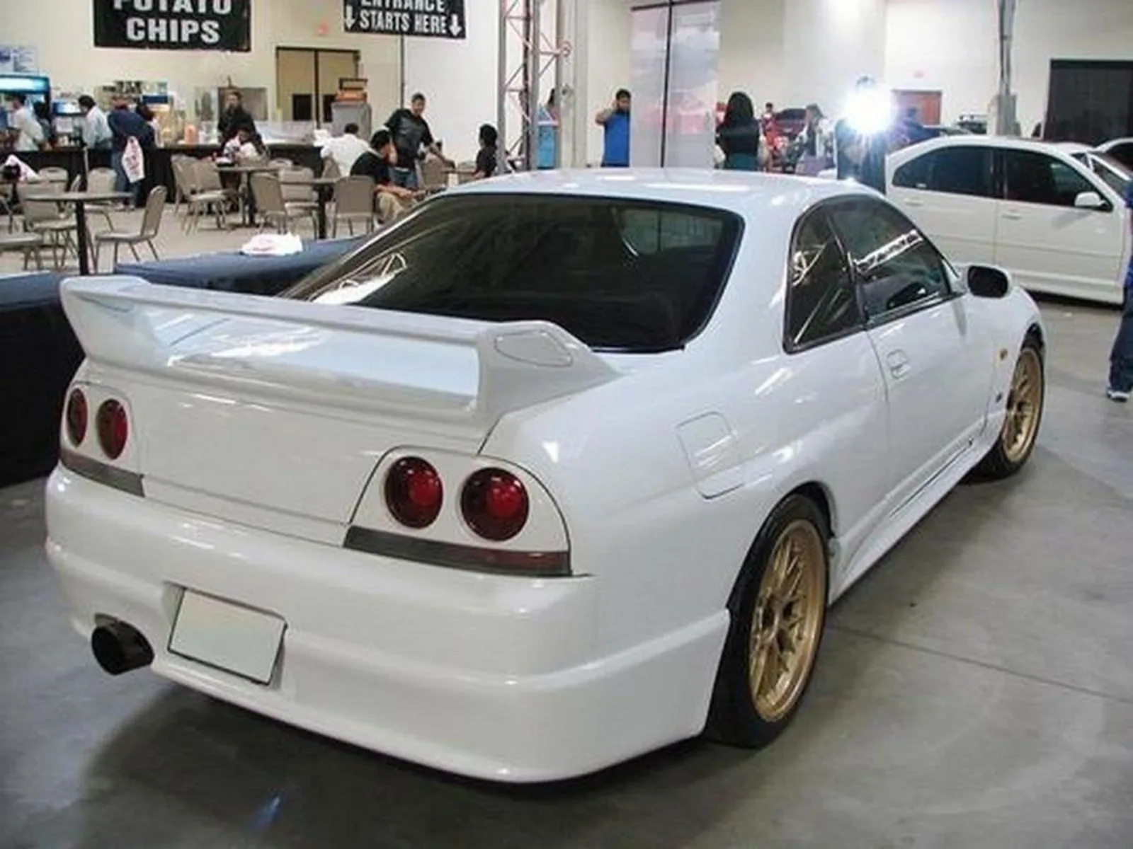 Spoiler Rear compatible with Nissan R33 GTS & GTR GTR Replica