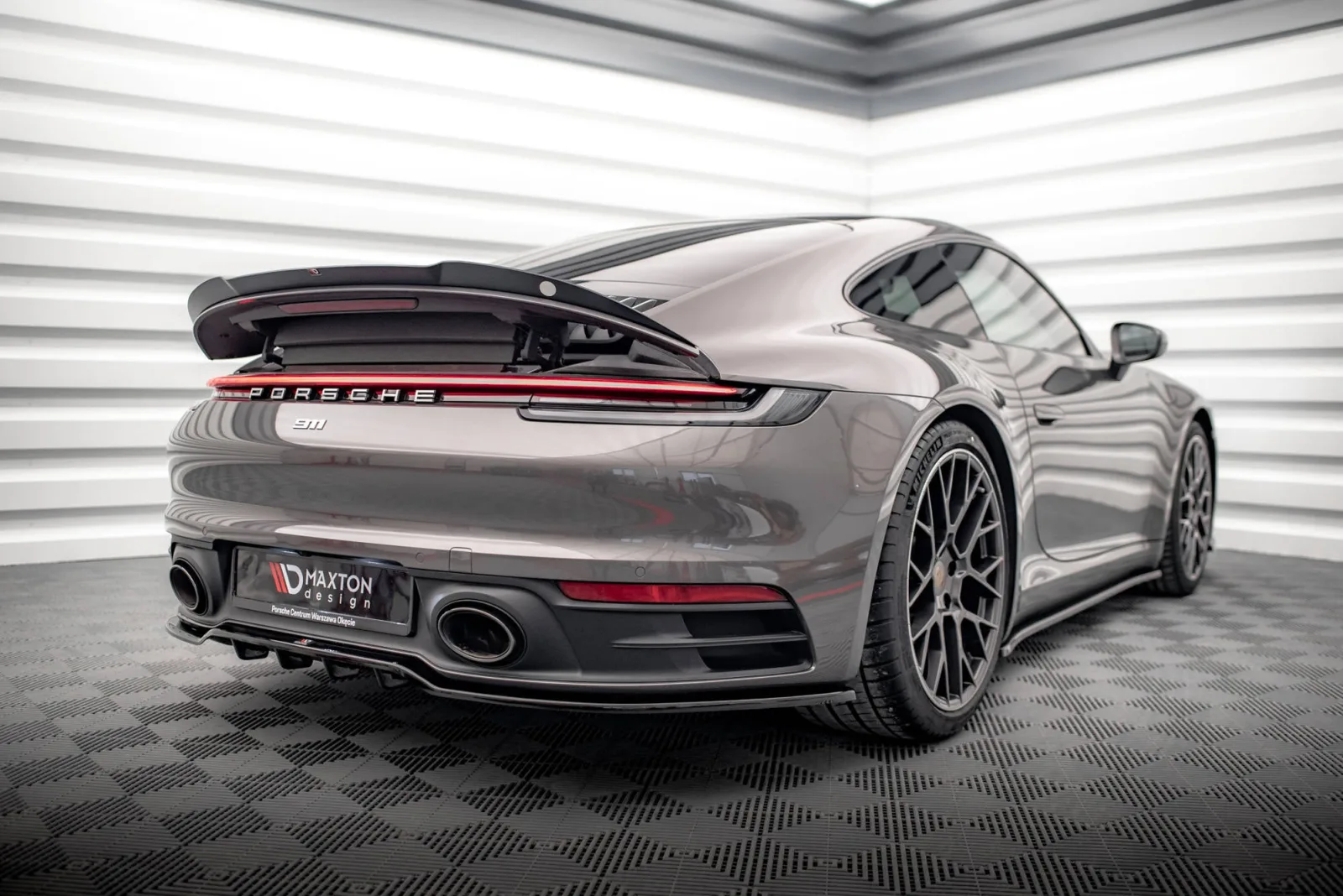 Rear Splitter (With Diffuser) compatible with Porsche 911 Carrera 4S 992