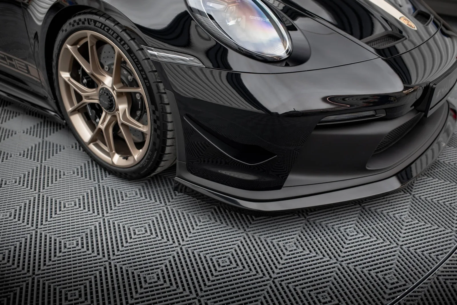 Canards compatible with Porsche 911 992 GT3