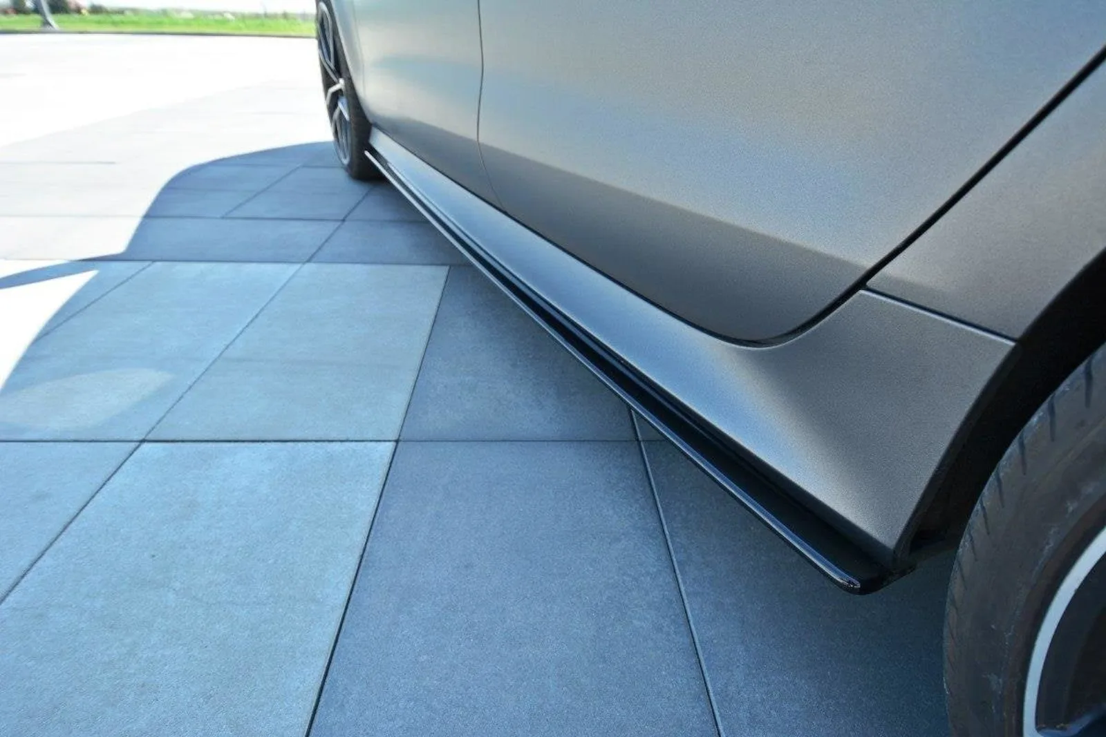 Side Skirts Diffusers V.1 compatible with Audi RS7 C7