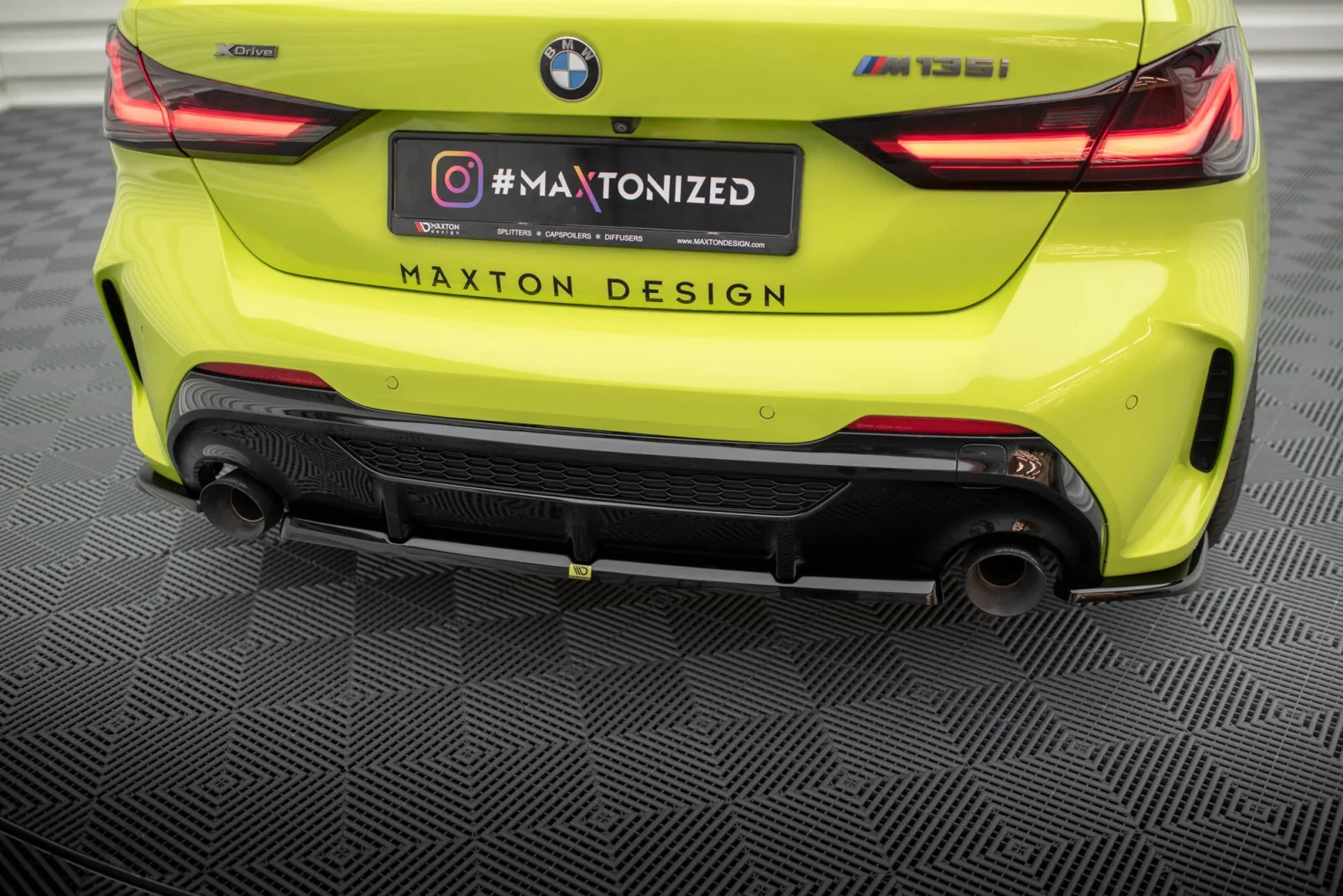 Rear Splitter V.2 compatible with BMW M135i F40