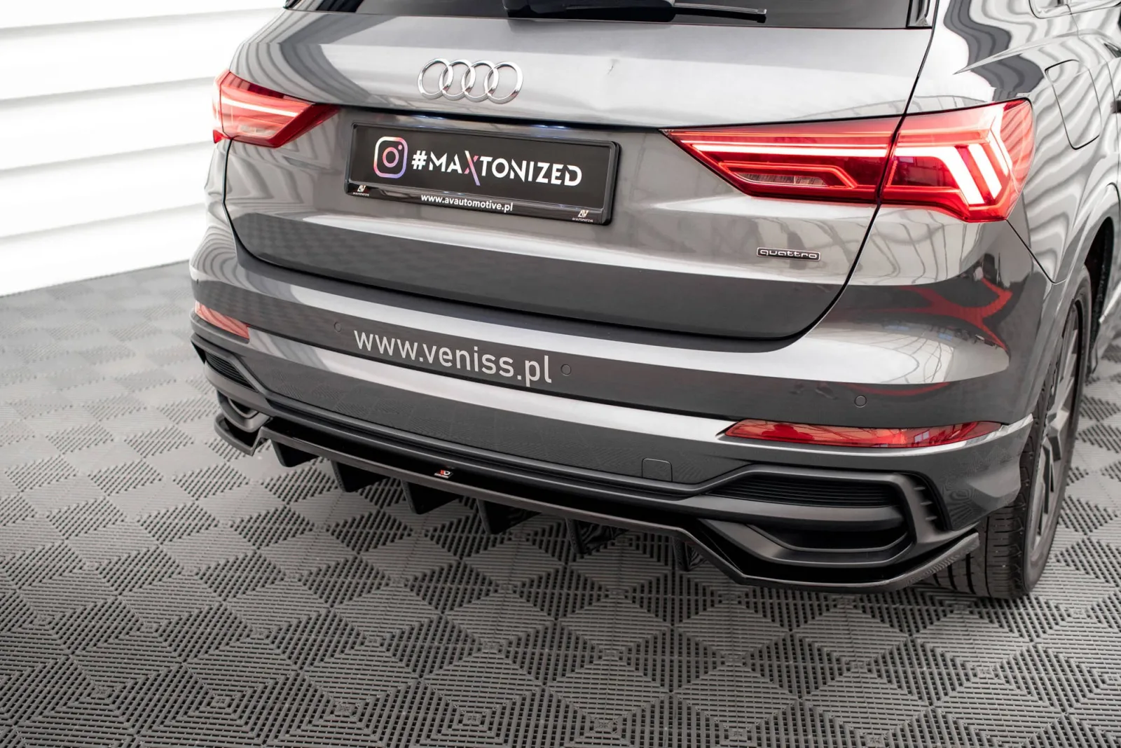 Rear Splitter (With Diffuser) compatible with Audi Q3 S-Line SUV F3