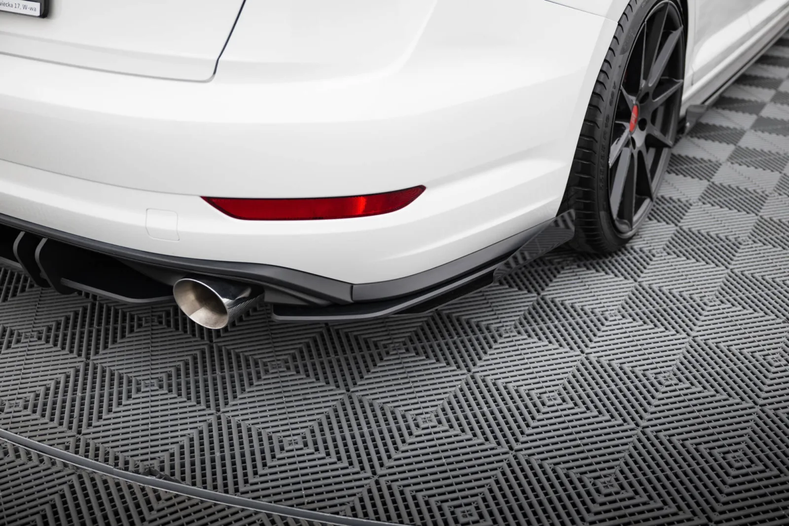 Rear Side Splitters Street Pro + Flaps compatible with Volkswagen Jetta GLI Mk7