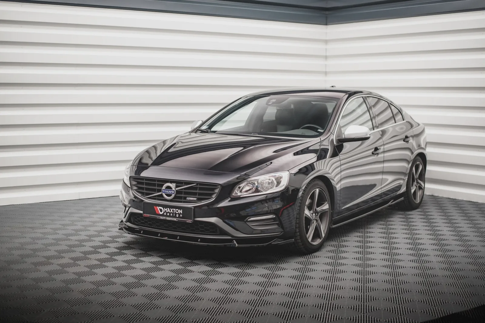 Front Splitter V.1 compatible with Volvo S60 R-Design Mk2 Facelift