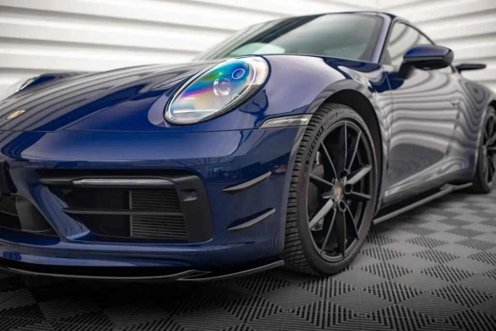 Canards compatible with Porsche 911 Carrera Aero 992