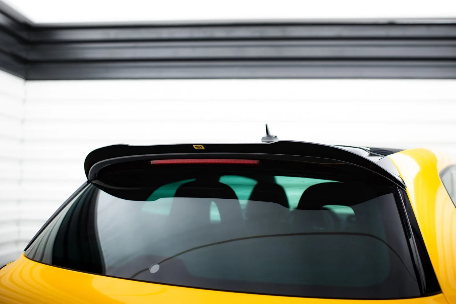 Spoiler Cap compatible with Volkswagen Scirocco Mk3
