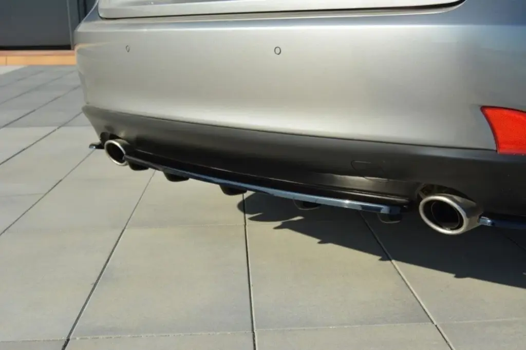 Rear Splitter compatible with Lexus IS Mk3 T (With Diffuser)