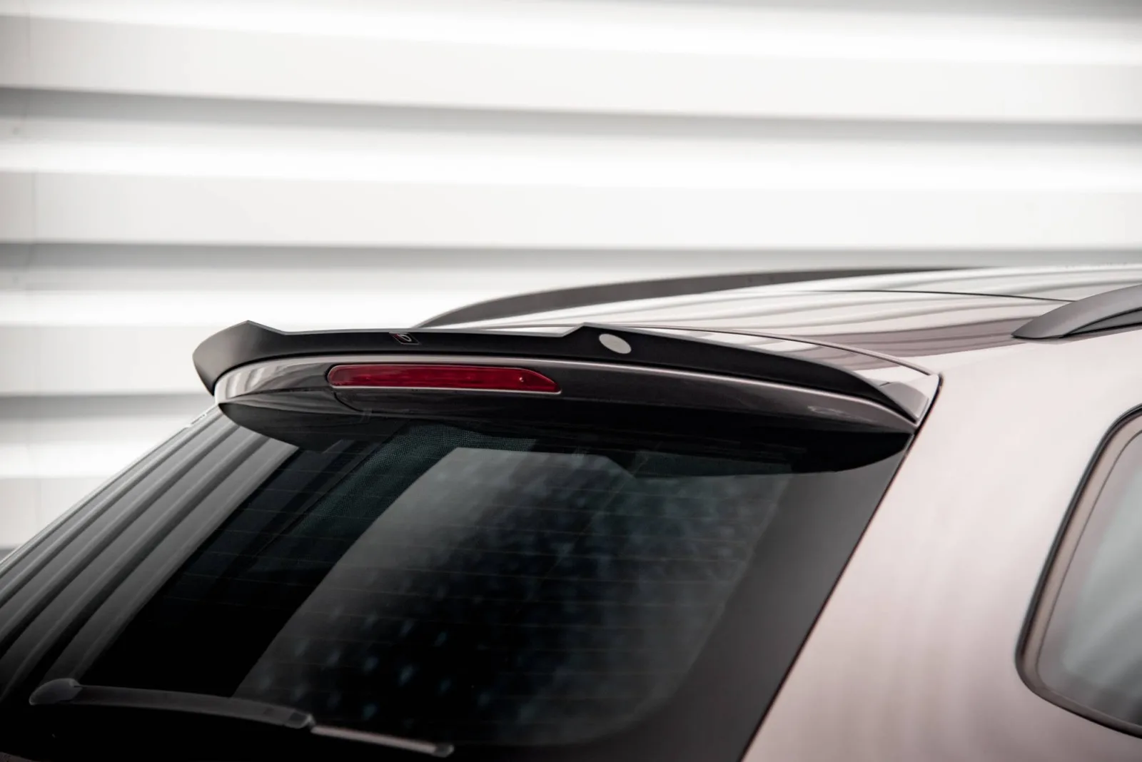 Spoiler Cap compatible with Seat Leon FR Sportstourer Mk3