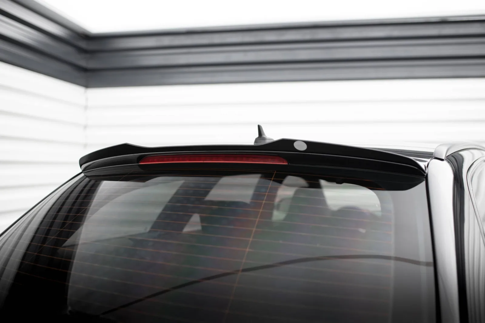 Spoiler Cap compatible with Audi RS6 Avant C6