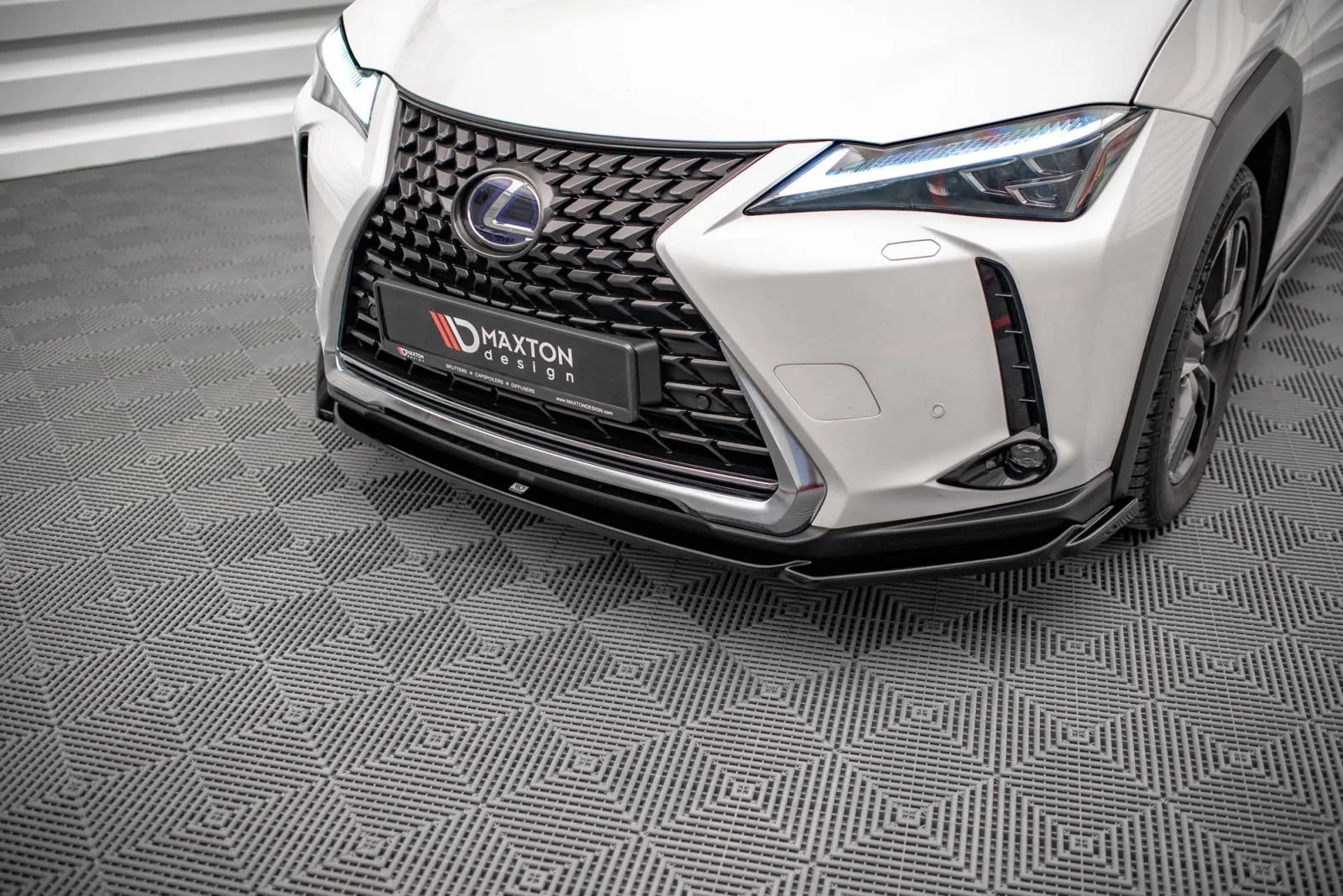 Front Splitter compatible with Lexus UX Mk1