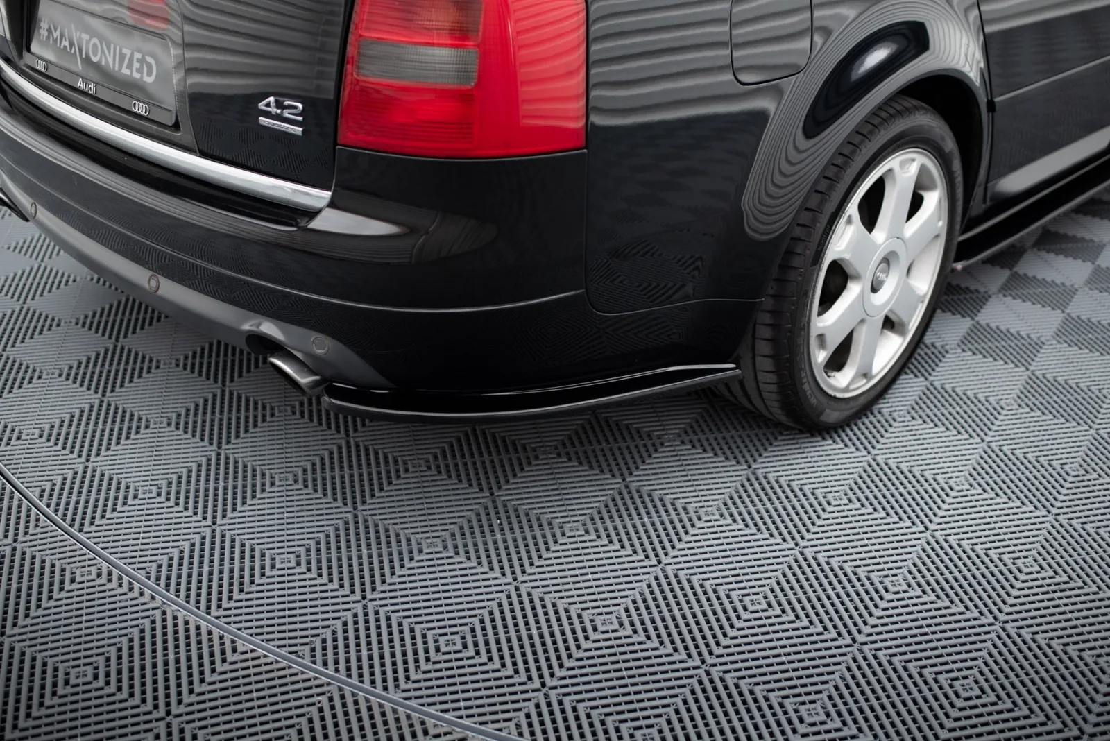 Rear Side Splitters compatible with Audi S6 C5