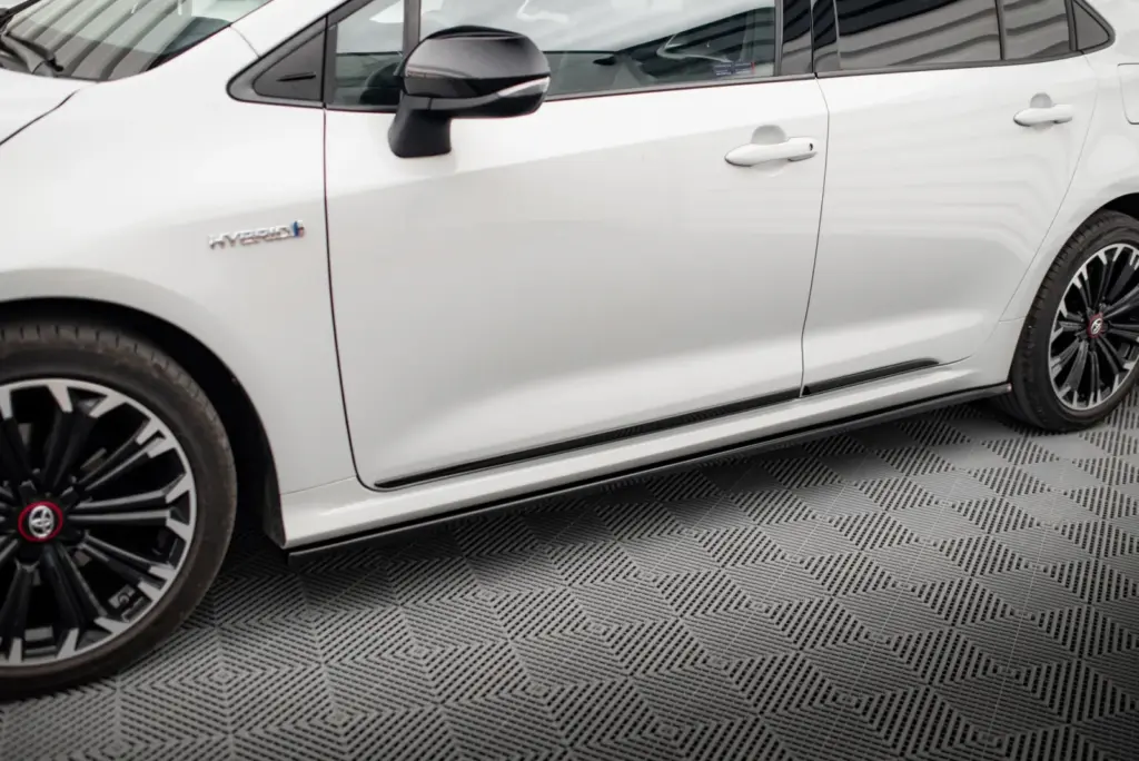 Side Skirts Diffusers compatible with Toyota Corolla XII Sedan