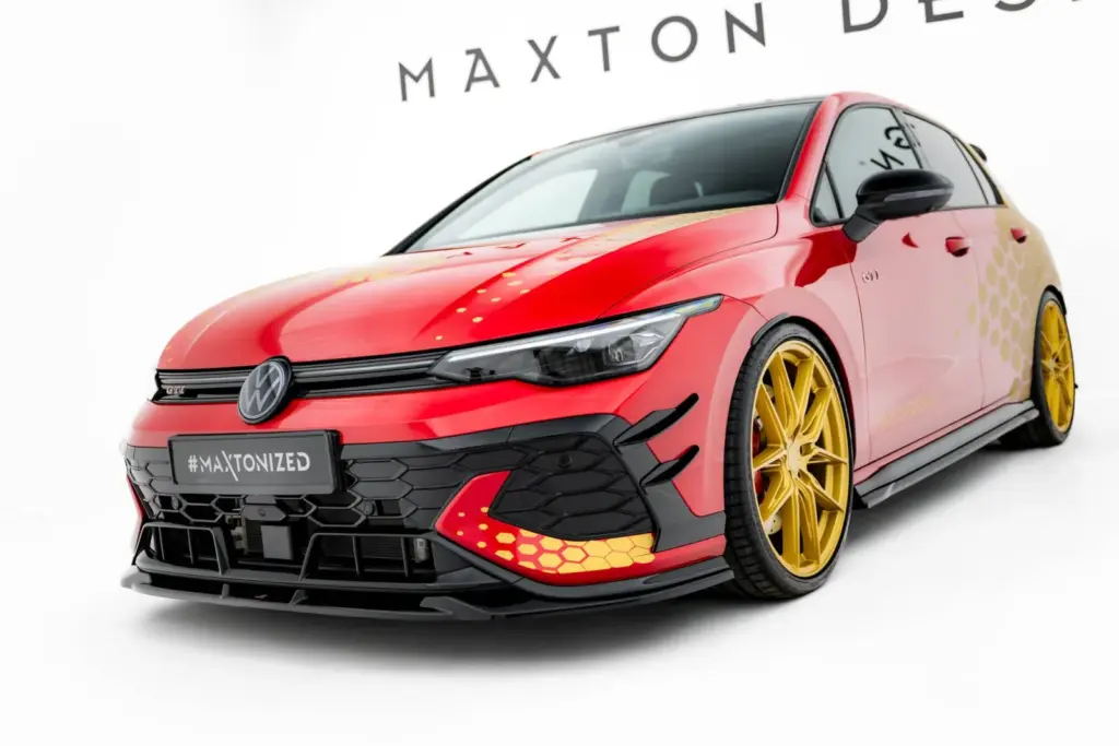 Front Splitter V.1 compatible with Volkswagen Golf GTI Clubsport Mk8 Facelift