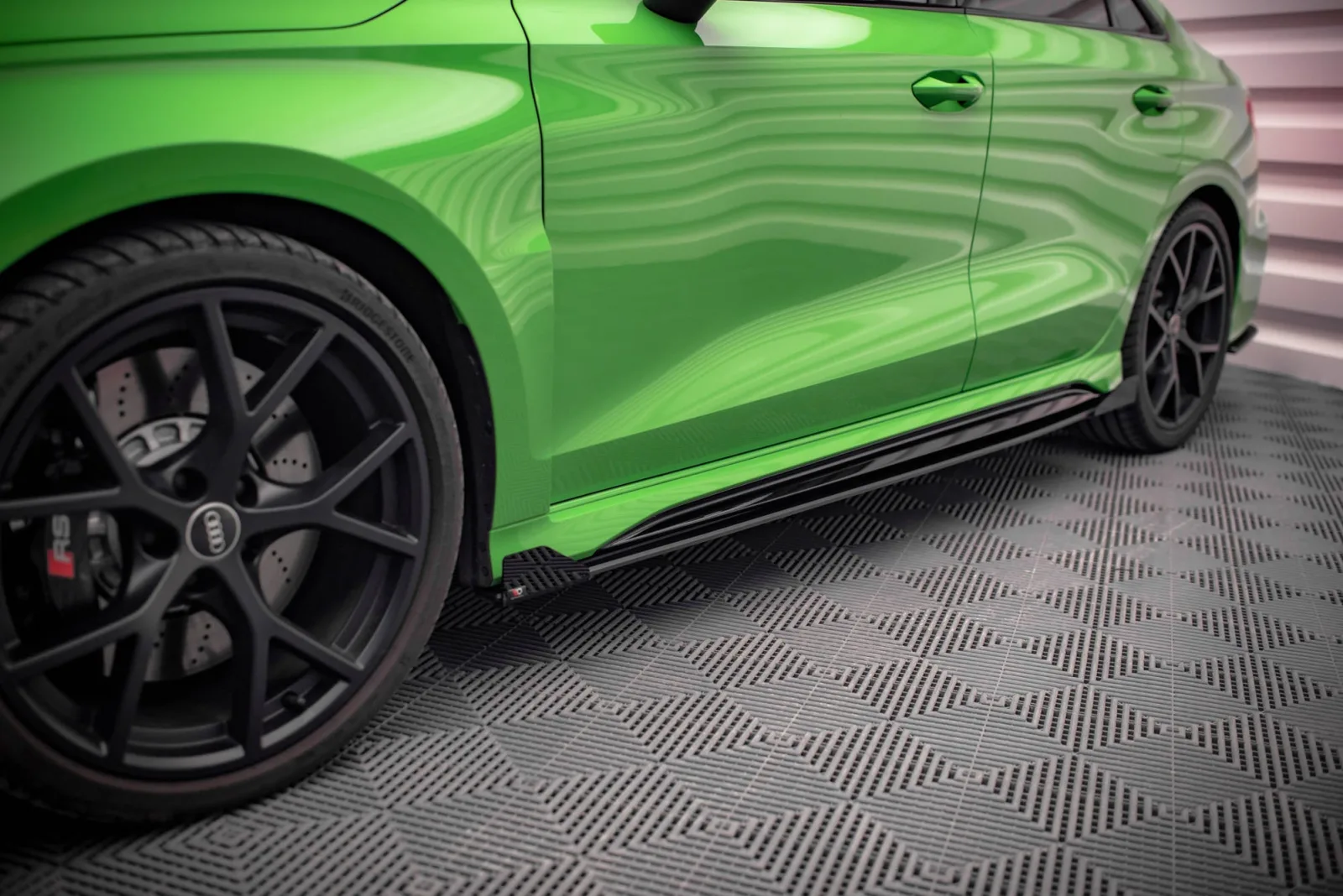 Side Flaps compatible with Audi RS3 Sedan 8Y