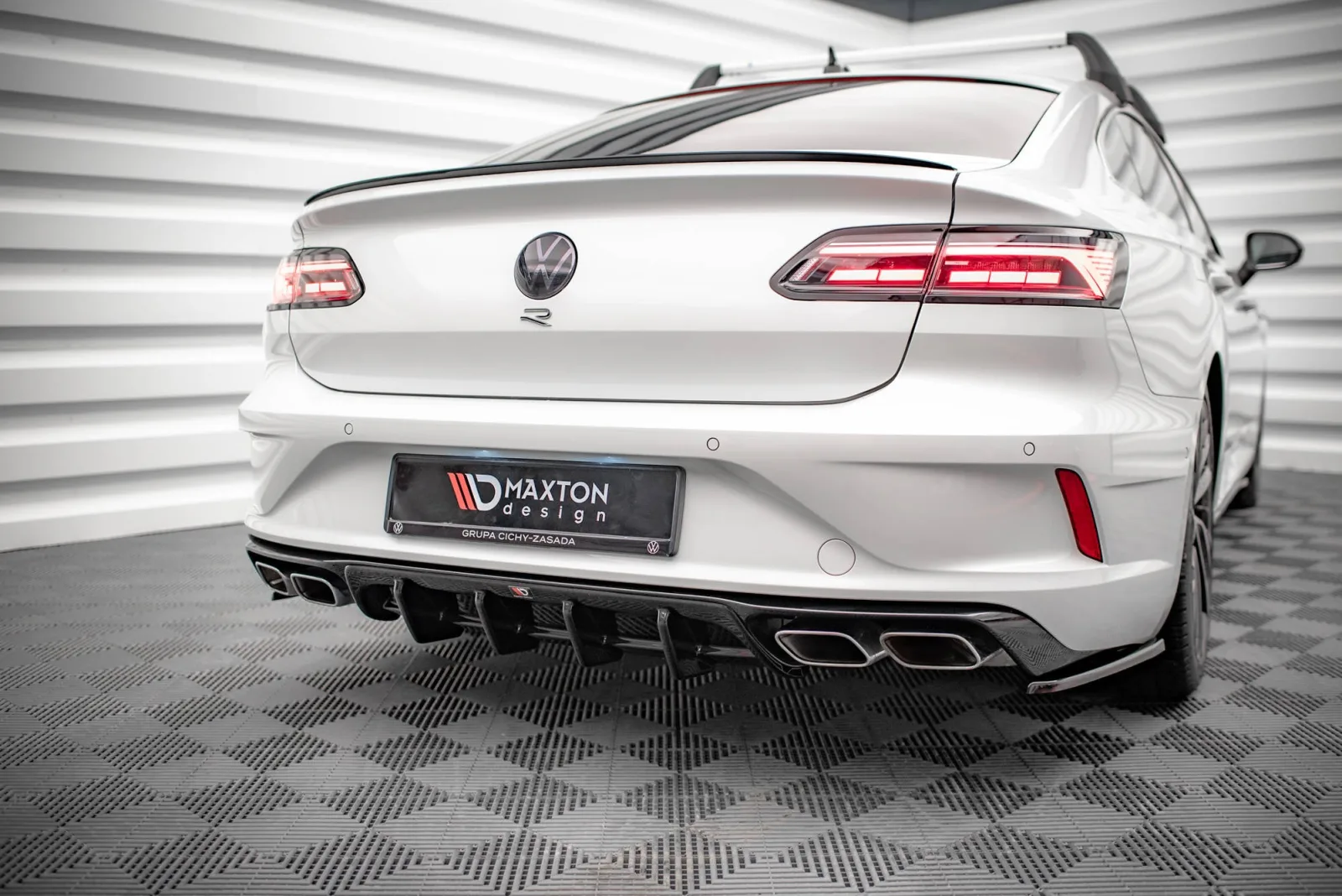 Rear Valance compatible with Volkswagen Arteon R Sedan / Shooting Brake Mk1 Facelift