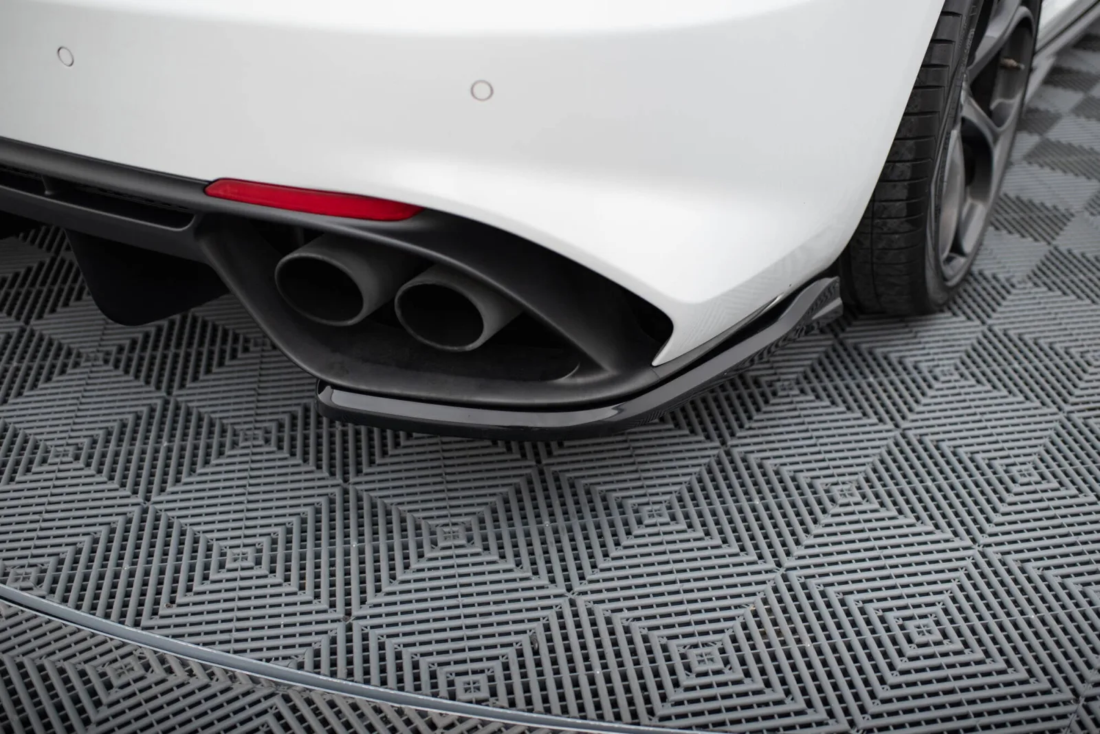 Rear Splitters compatible with Alfa Romeo Giulia Quadrifoglio